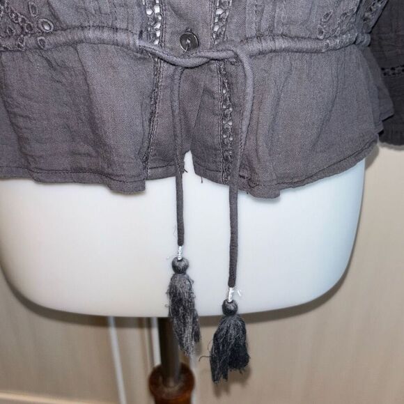 Lucky Brand gray eyelet button front w/tie boho peasant shirt top blouse S - Picture 7 of 14